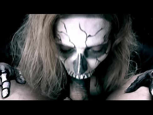 ❤️ Demoon meisie suig haan met haar swart mond en sluk cum. Fokvideo by porn af.it-com.top ️❤